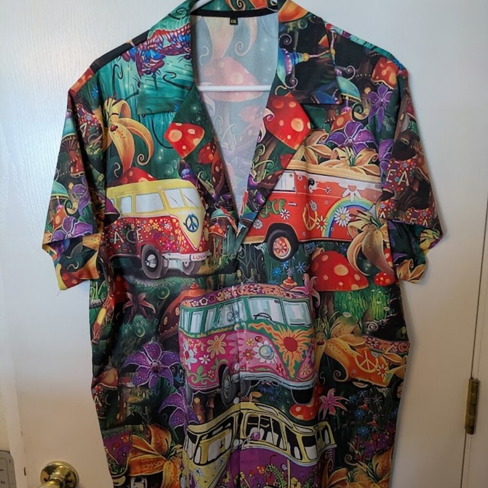 *** SOLD OUTSIDE OF POSHMARK *** Men's Size XXL VW Bus Button-down Shirt